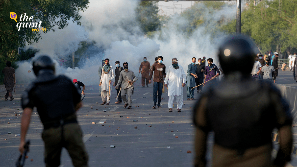 In Photos: Protests Across Pakistan Over Former PM Imran Khan's Arrest 	