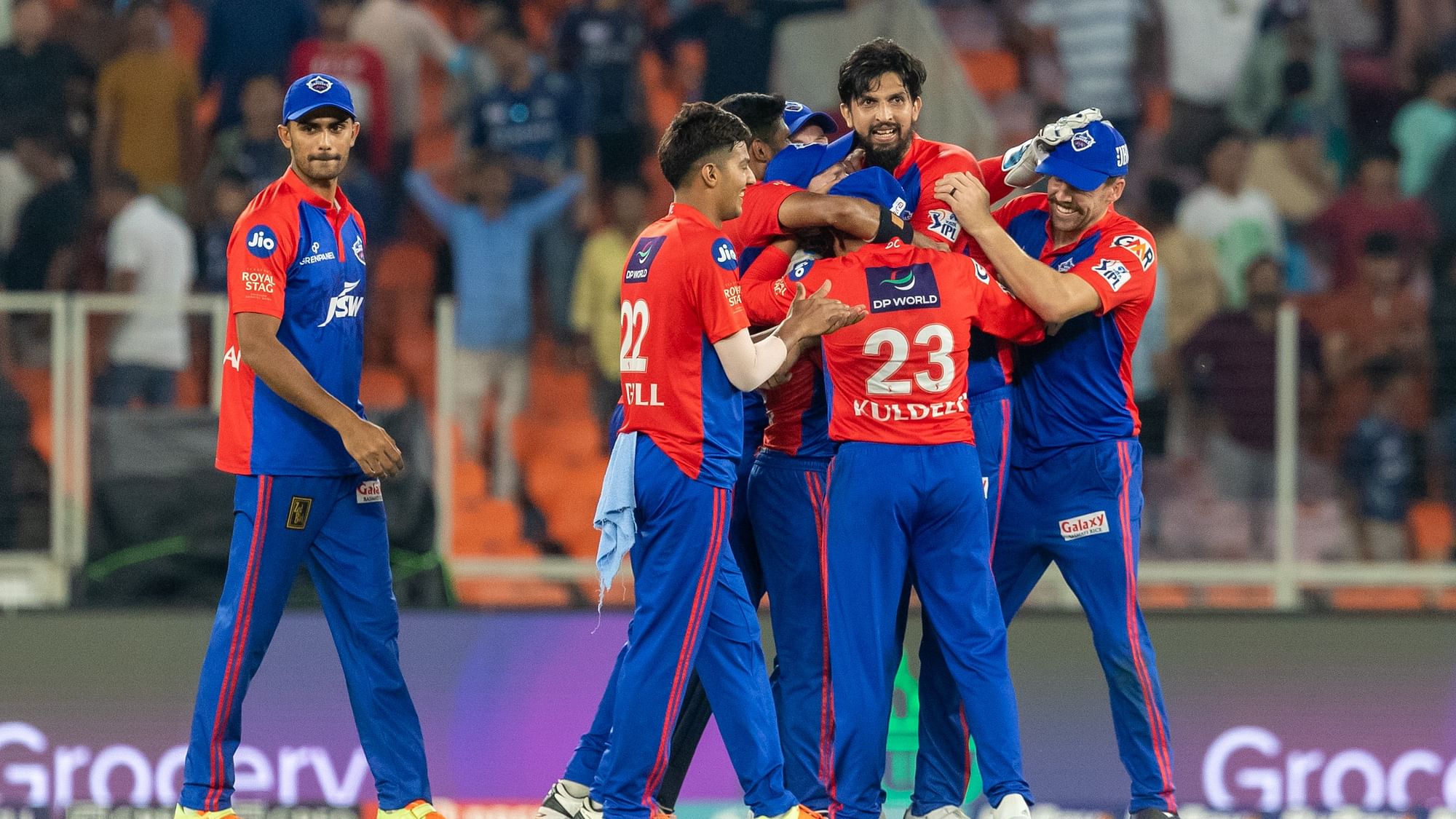 <div class="paragraphs"><p>Delhi Capitals defeat Gujarat Titans by 5 runs at the Narendra Modi Stadium</p></div>