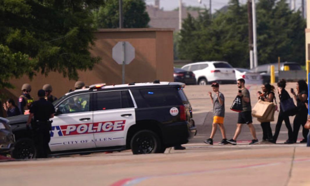 <div class="paragraphs"><p>The gunman was shot dead outside the Allen Premium Outlets mall, Police Chief Brian Harvey told the media.&nbsp;</p></div>