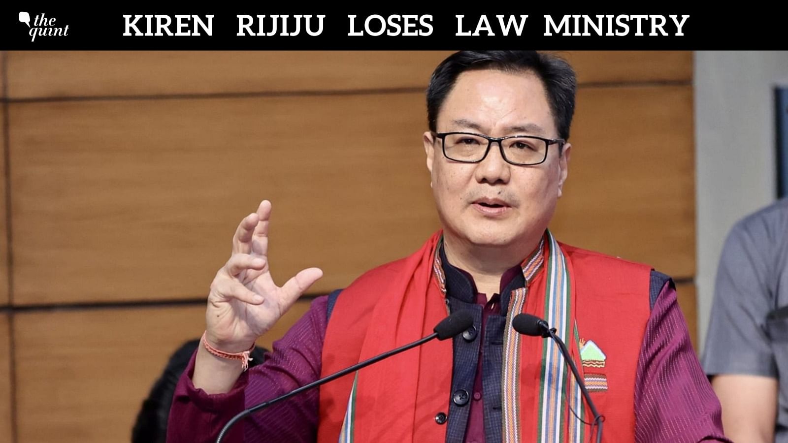 <div class="paragraphs"><p>Kiren Rijiju Moved From Law Ministry, Arjun Ram Meghwal To Replace Him</p></div>