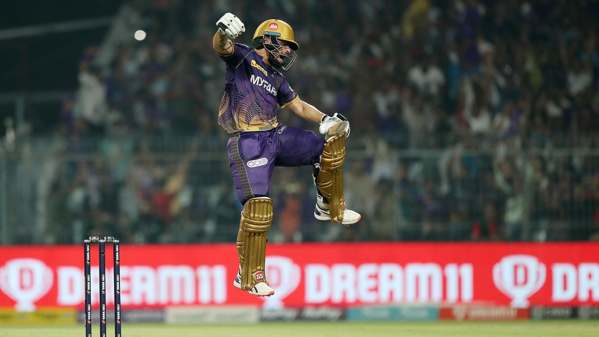 <div class="paragraphs"><p>IPL 2023: Rinku Singh smashed a boundary off the last ball, with two runs needed off it.</p></div>