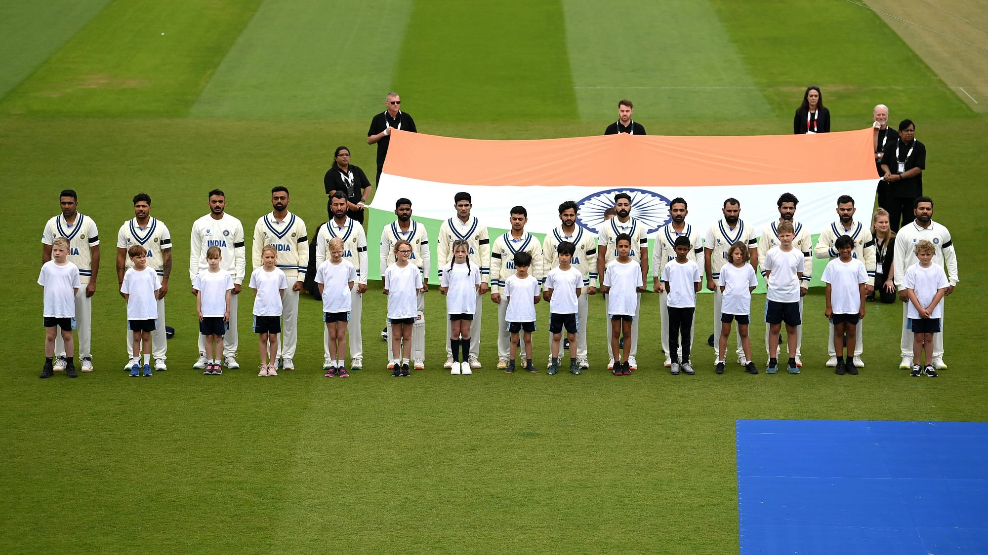 WTC Final: Players Don Black Armbands in Solidarity With Odisha Accident Victims