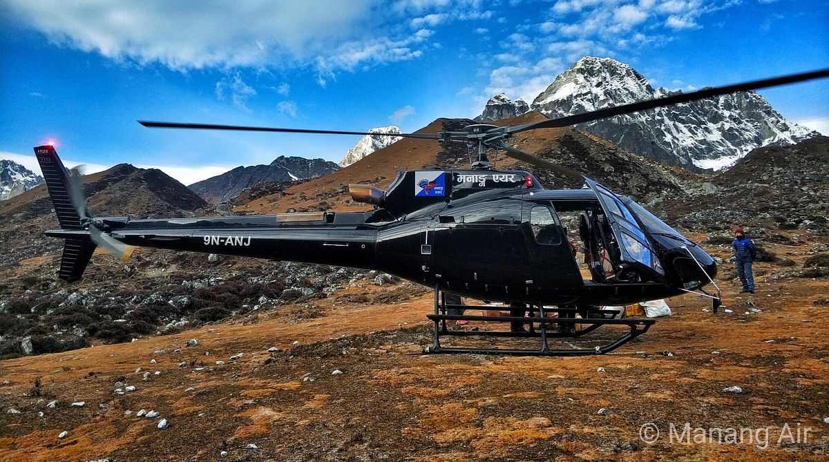 Five Mexicans, One Local Killed in Helicopter Crash Near Mount Everest in Nepal