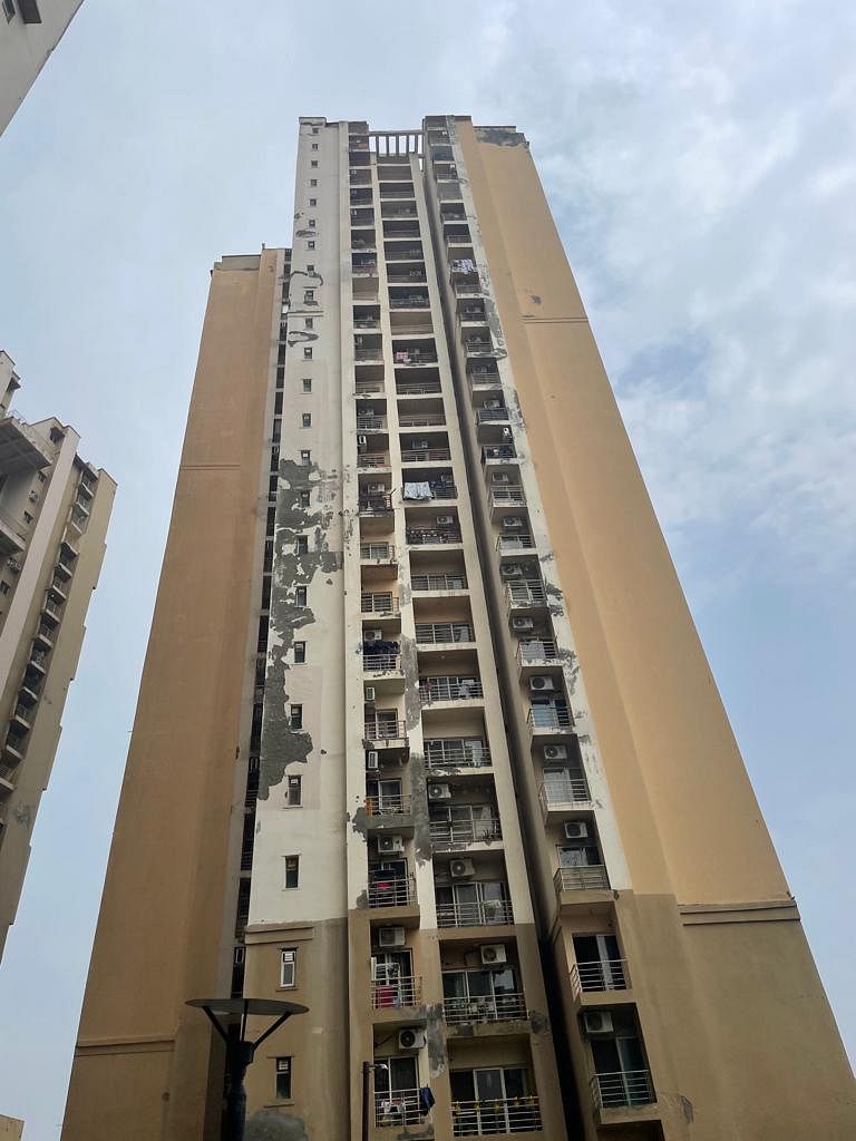 A woman died after a lift malfunctioned in Noida's Paras Tierea Society in sector 137 on Thursday, 3 August.