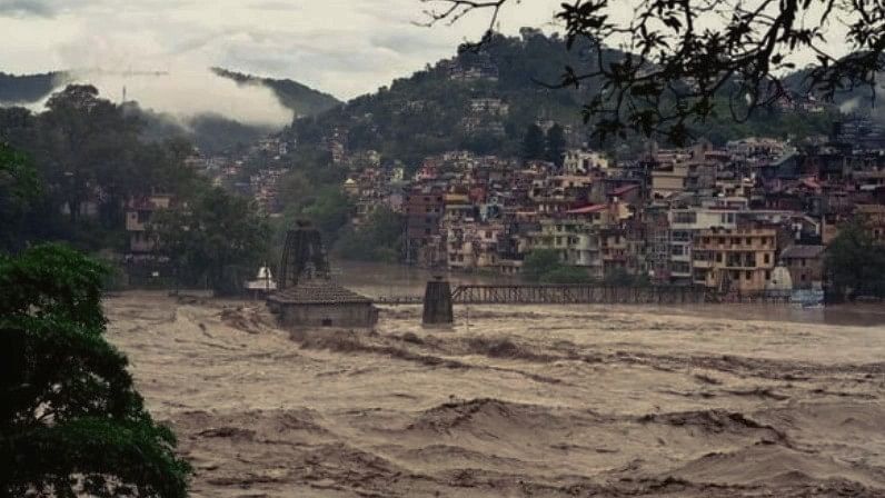 <div class="paragraphs"><p>A submerged Panchvaktra Temple in a swollen Beas river in Mandi, Himachal Pradesh.</p></div>