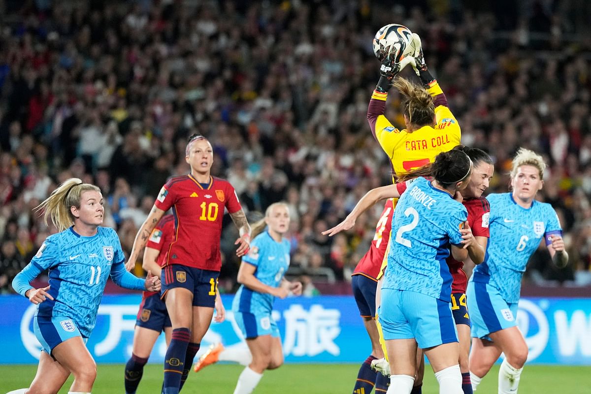 Olga Carmona's 29th-minute strike helped Spain win the title.
