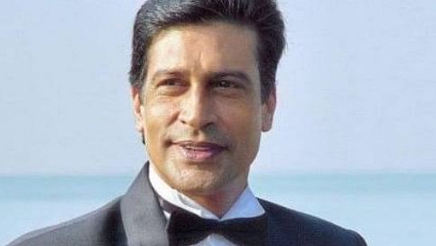 <div class="paragraphs"><p>Bollywood actor Rio Kapadia, who was seen in Shah Rukh Khan's Chak De India, has passed away.</p></div>
