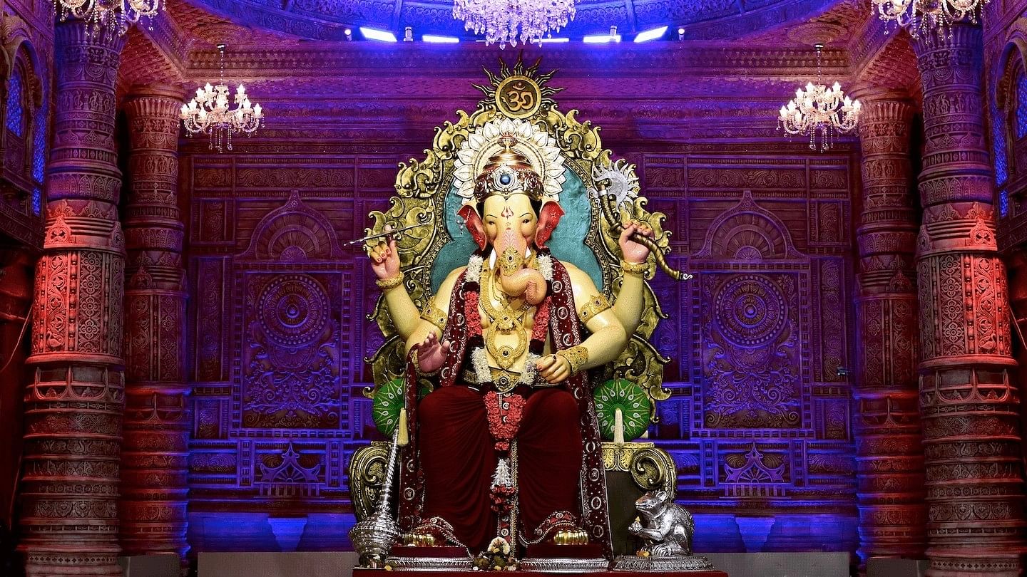 Lalbaugcha Raja 2018 HD Photos for Free Download: Share First Look of  Mumbai's Famous Ganesh Pandal Images on WhatsApp and Facebook to Wish Happy  Ganesh Chaturthi! | 🙏🏻 LatestLY
