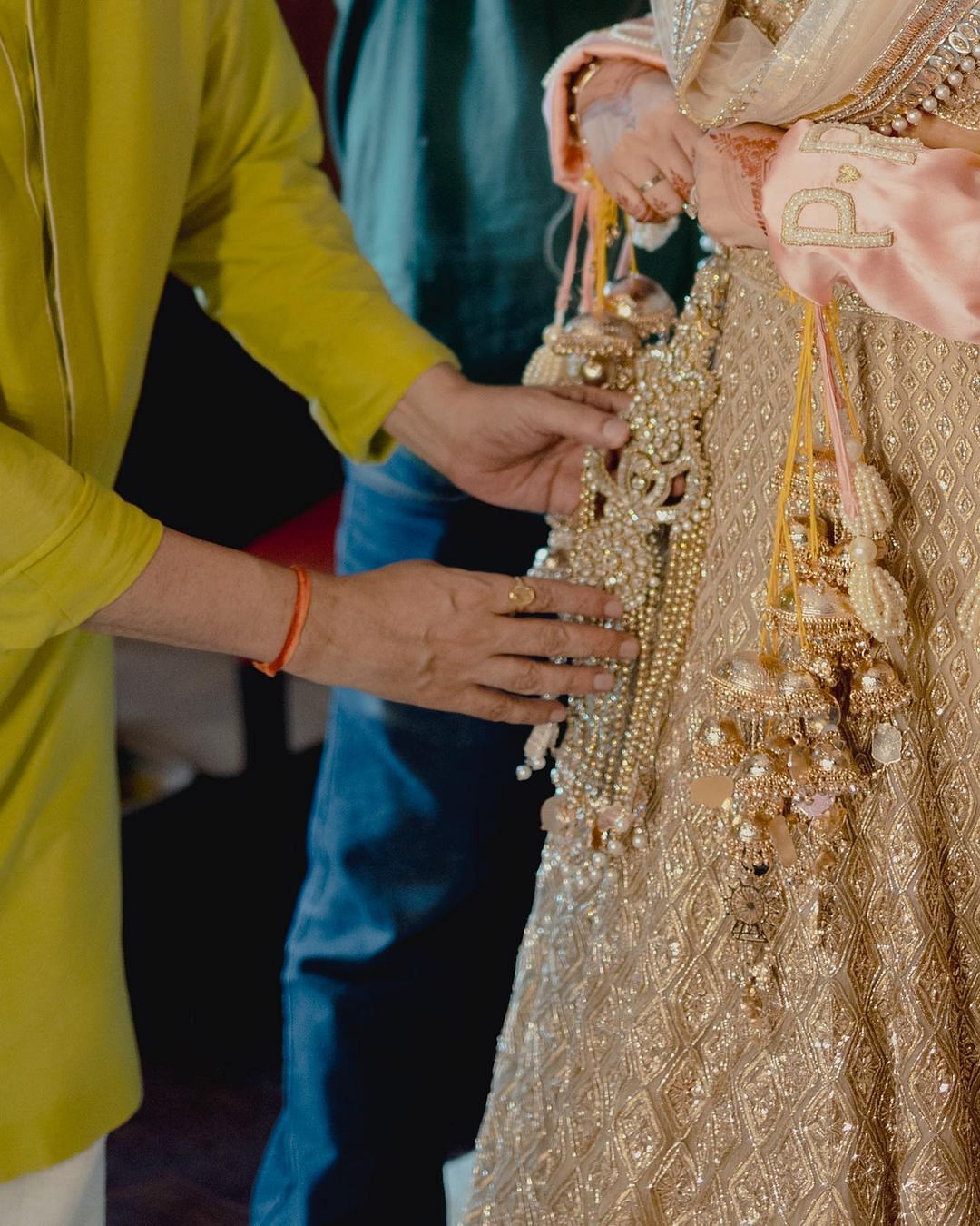 Parineeti Chopra's modern bridal look in ivory Manish Malhotra lehenga:  Decoded - India Today