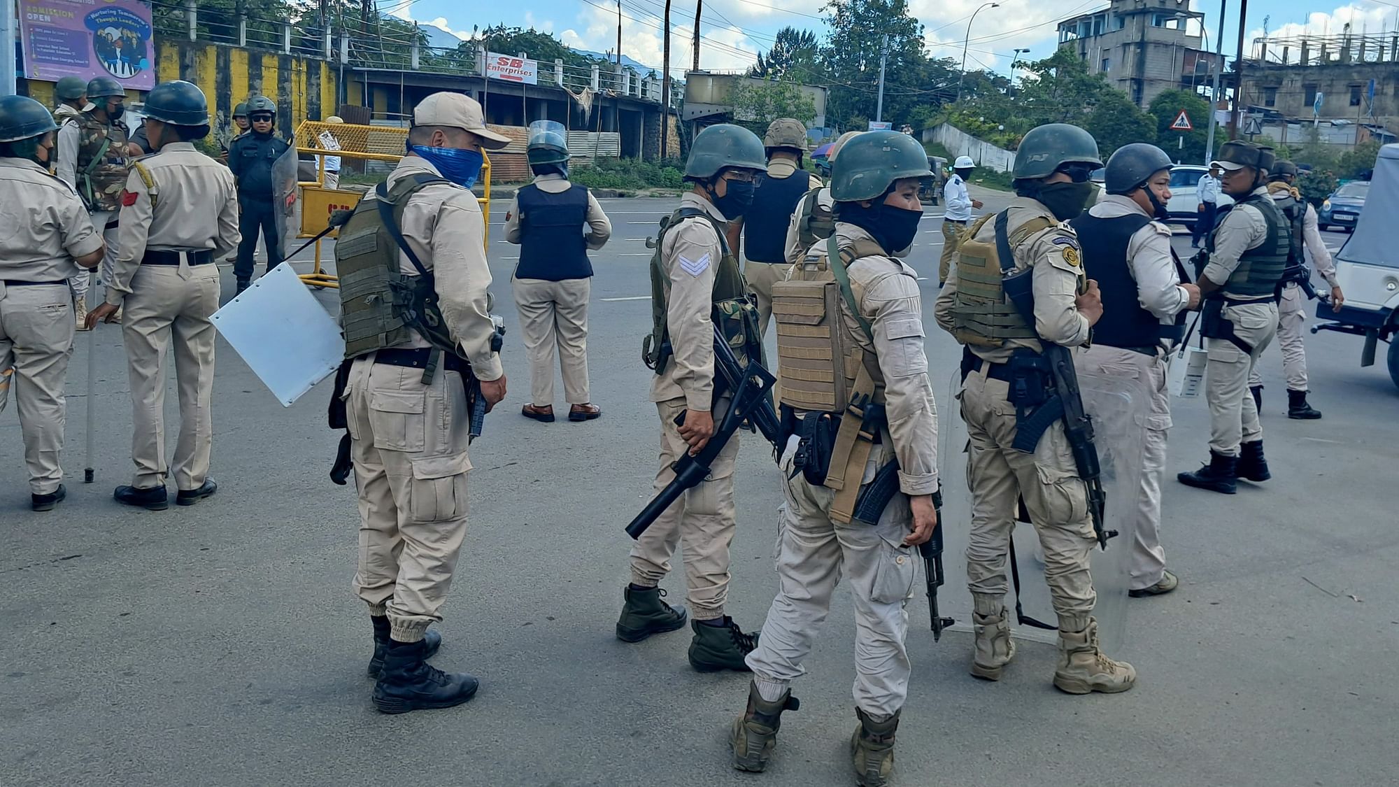 <div class="paragraphs"><p>Security personnel on duty during a protest rally by school students against the killing of two Meitei youths, in Imphal West district on Wednesday, 27 September.</p></div>