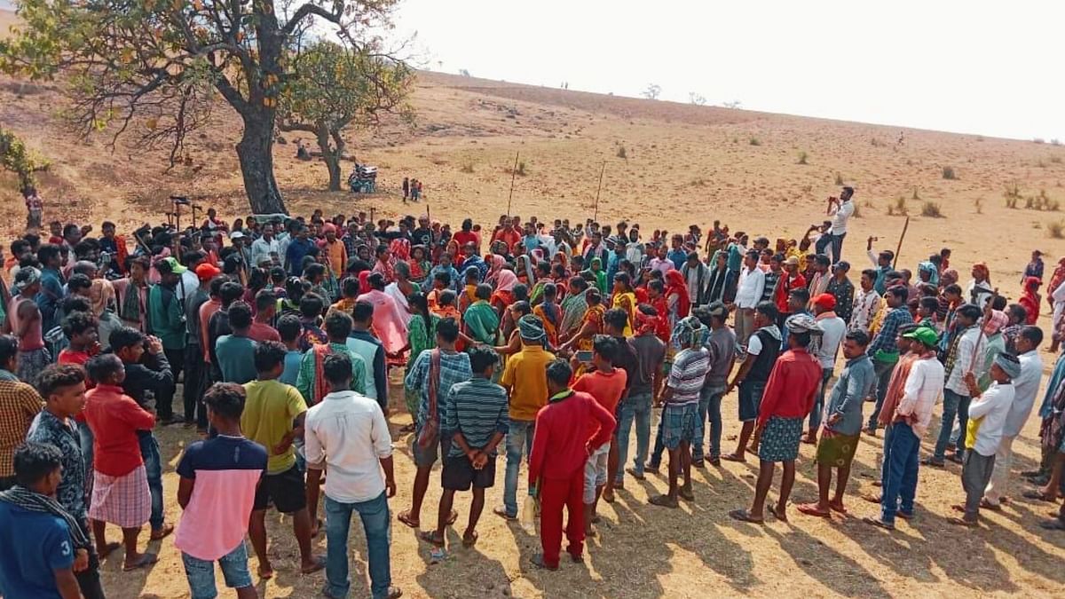 What explains the state crackdown on Dalit-adivasi activists in south Odisha's Bauxite-rich districts? 