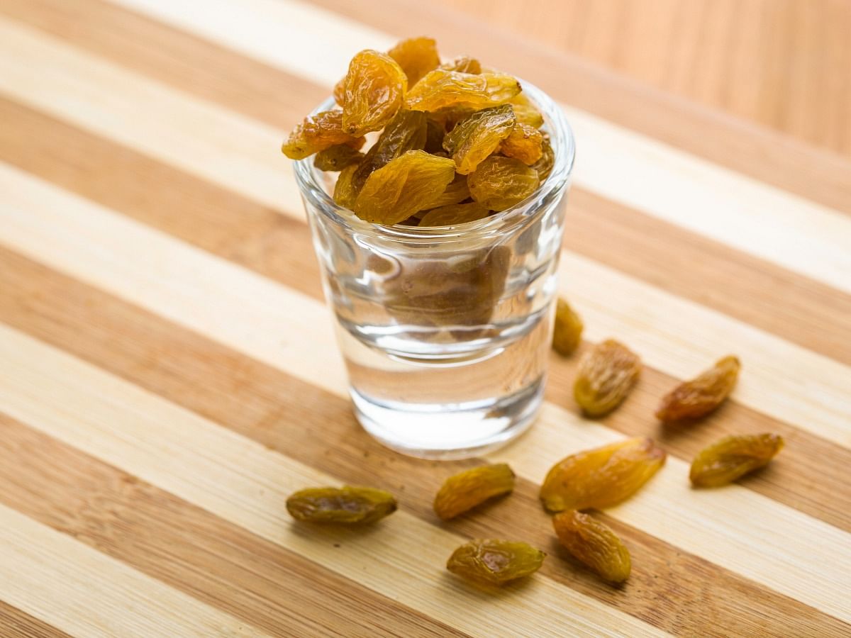 7-amazing-health-benefits-of-raisins