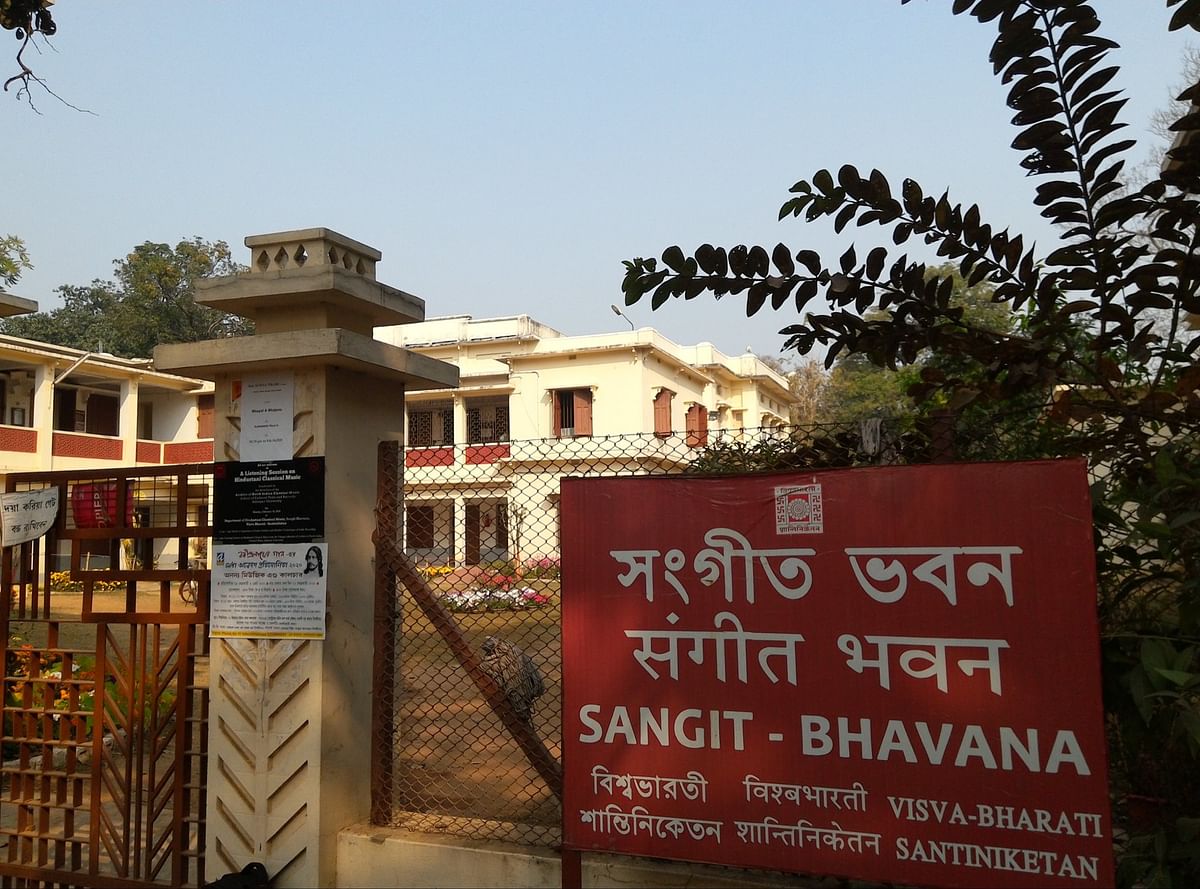 In late 2009, the Visva-Bharati University decided that it would apply for the world heritage tag for Santiniketan.