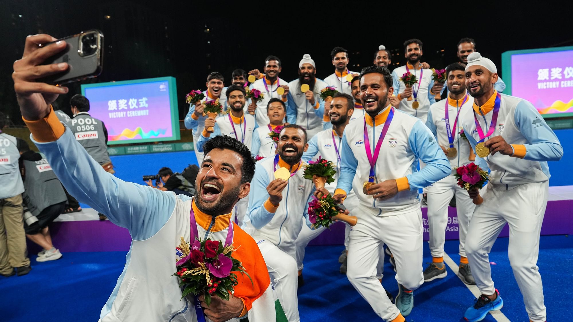 <div class="paragraphs"><p>The Indian men's hockey team won the Asian Games gold that also helped them qualify for the 2024 Paris Olympics.</p></div>