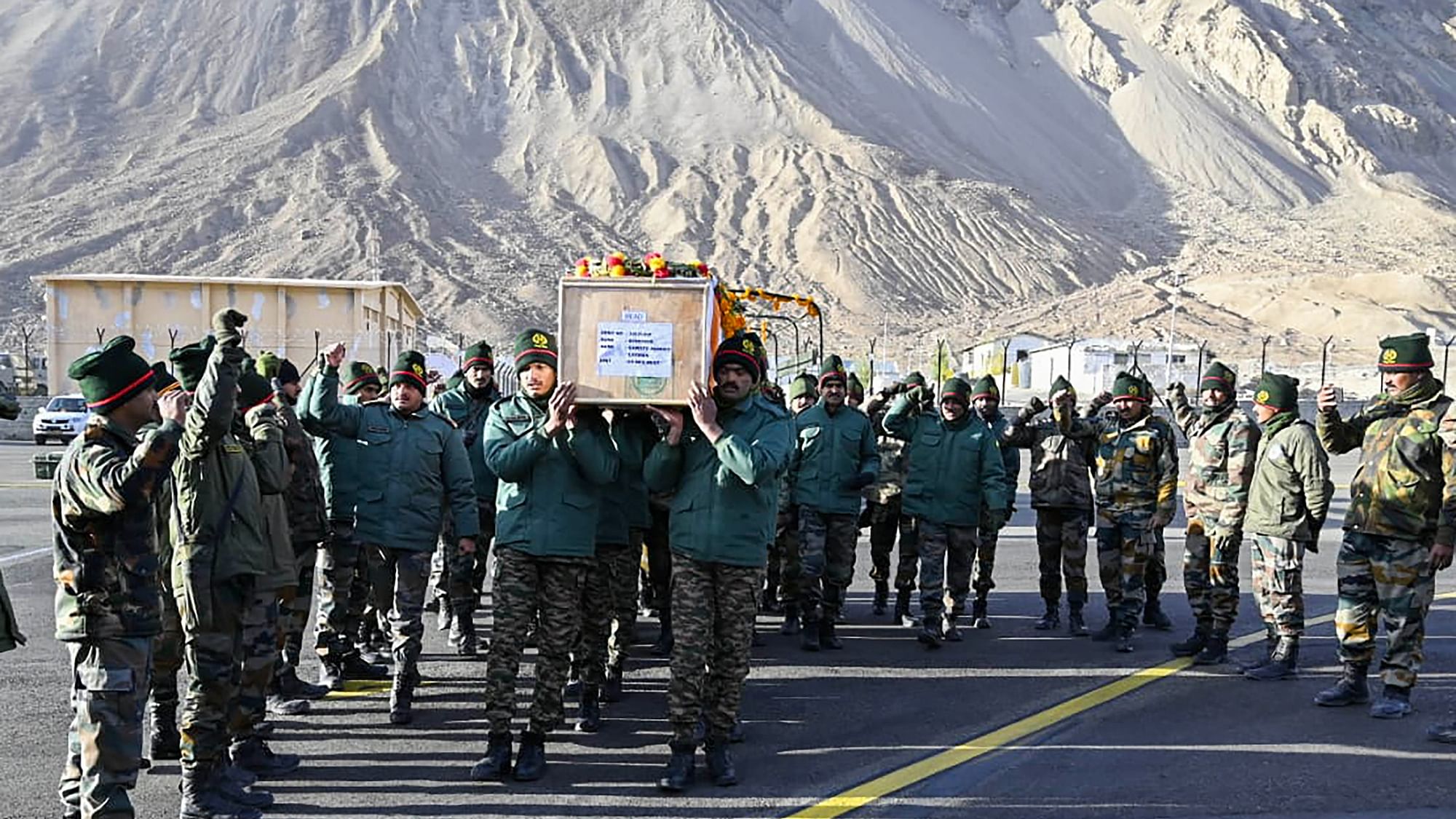 <div class="paragraphs"><p>Army personnel pay tribute to Agniveer Gawate Akshay Laxman, an operator who lost his life in the service of duty amid the terrains of the Siachen glacier.</p></div>