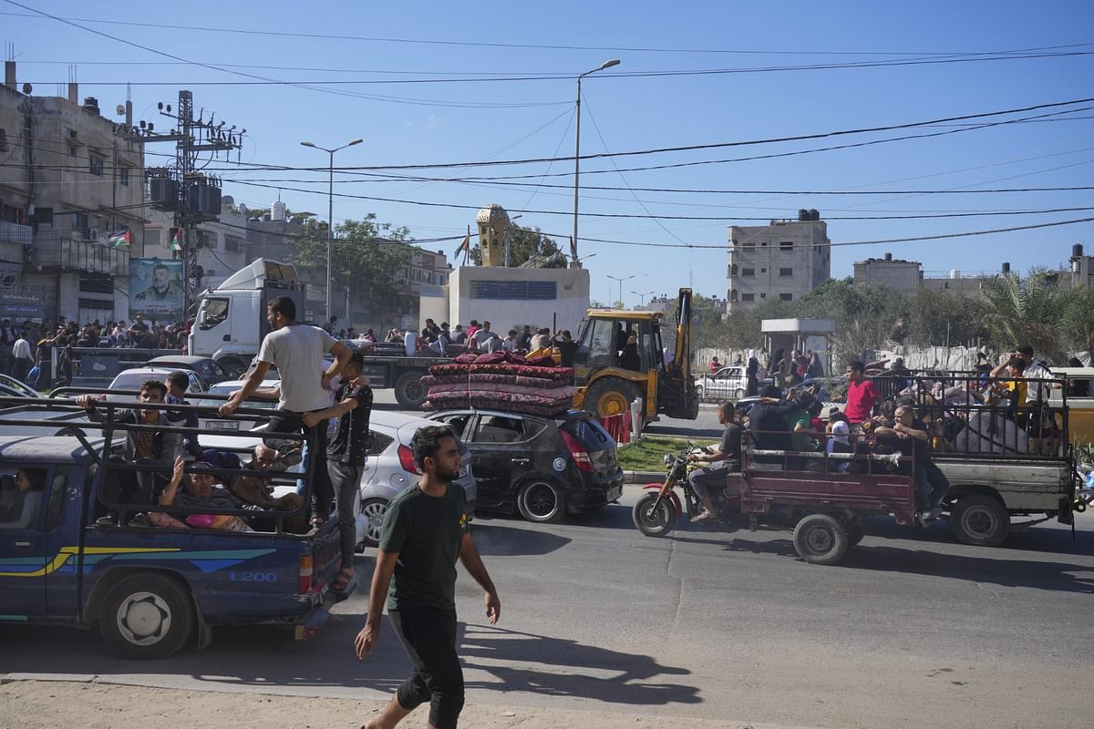 Palestinians have been fleeing towards southern Gaza, ahead of a possible ground invasion in Gaza city.