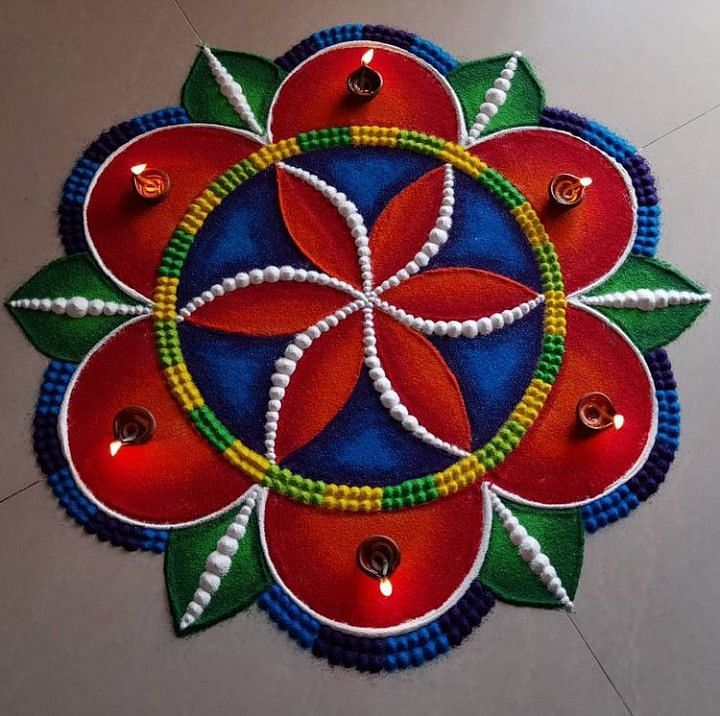 rangoli design 2019: these simple rangoli designs most liked in 2018 for  diwali rangoli - Rangoli design : ये हैं रंगोली के लेटेस्ट और ट्रेंडिंग  डिजाइन, पंचांग-पुराण न्यूज