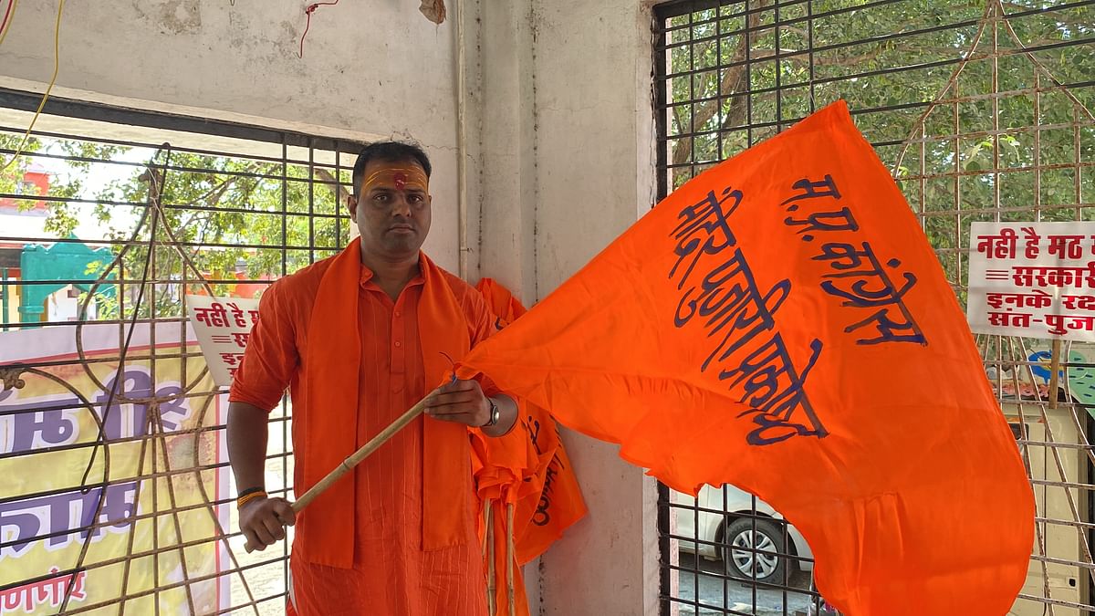 Congress has amped up its Hindutva outreach in Madhya Pradesh via temple priests and rightwing outfit Bajrang Sena. 