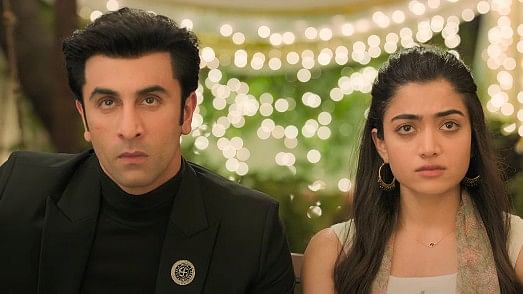 <div class="paragraphs"><p>Animal: Ranbir Kapoor, Rashmika Mandanna Set The Screen On Fire With 'Hua Main'</p></div>