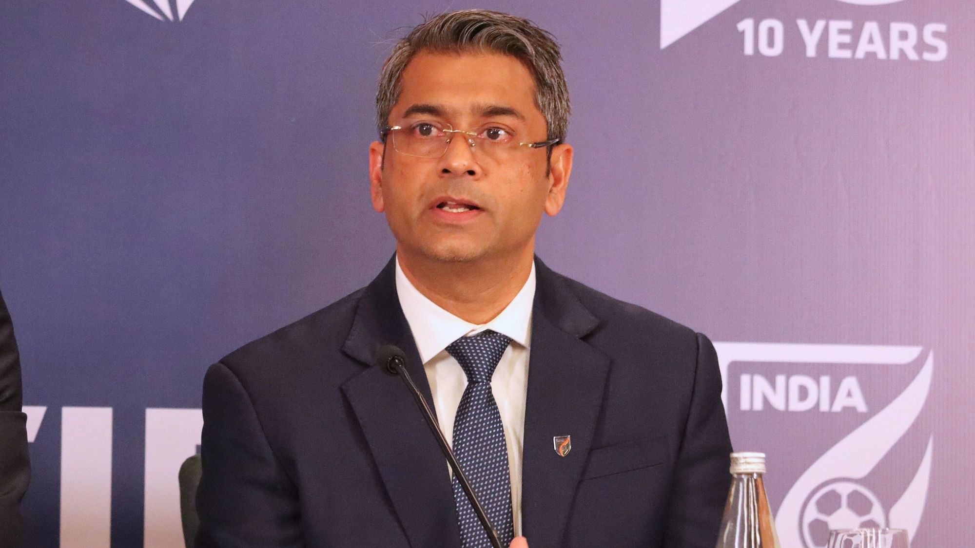 <div class="paragraphs"><p>The Supreme Court has issued a show cause notice to AIFF president Kalyan Chaubey &amp; the joint secretary of IOA.</p></div>