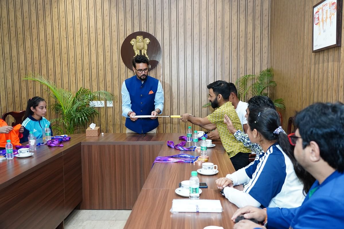 Union Minister #AnuragThakur met #AsianParaGames medal winners at his residence on Tuesday.