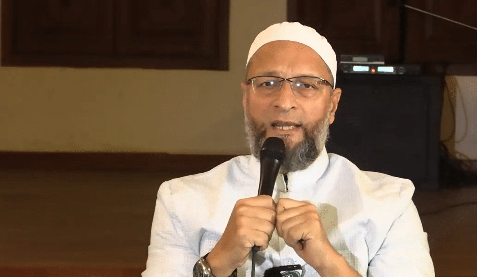 <div class="paragraphs"><p>Hyderabad MP and All India Majlis-e-Ittehadul Muslimeen president Asaduddin Owaisi announced on Friday, 3 November, that the party would contest nine seats in the Telangana Assembly elections.</p></div>