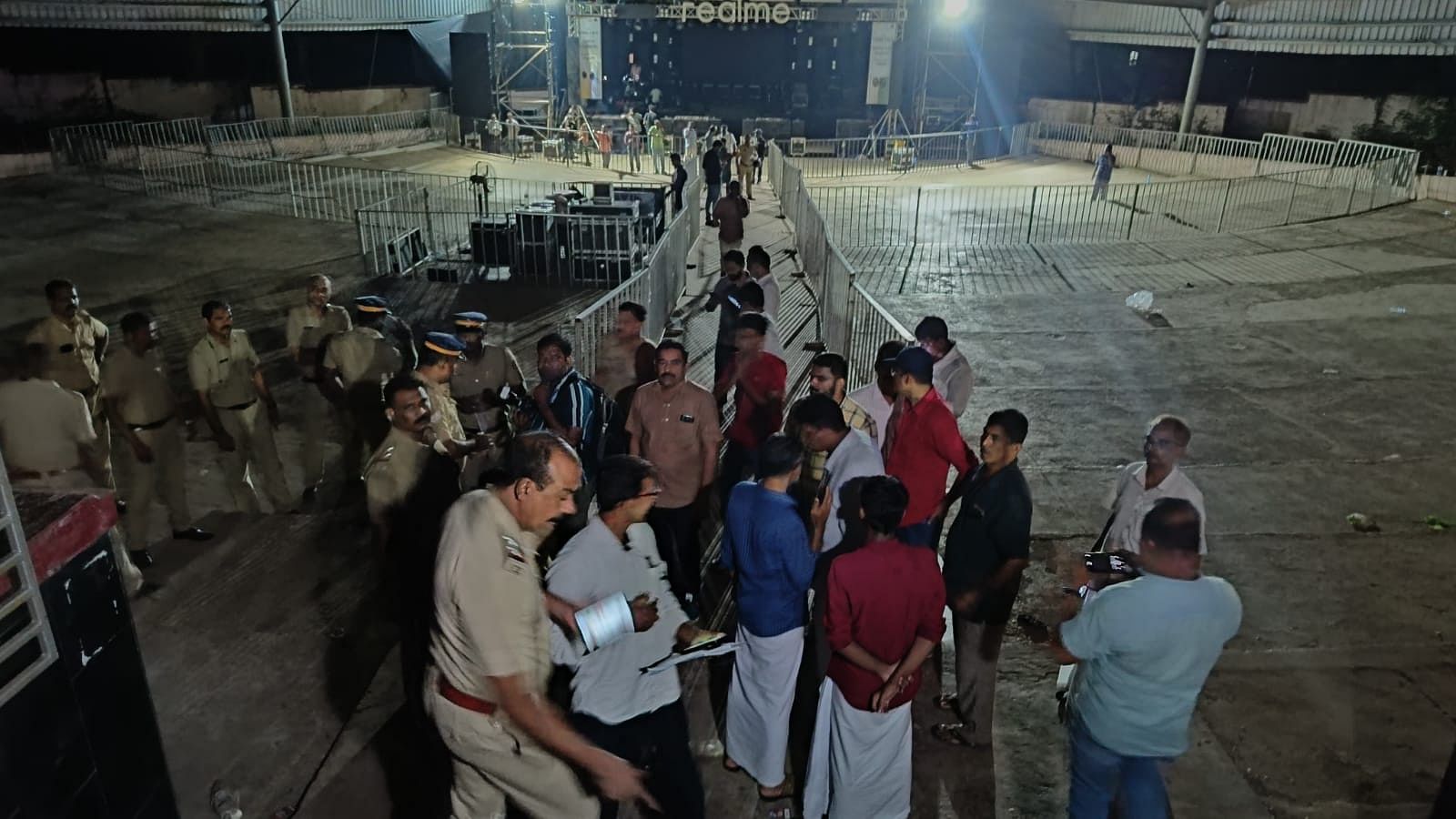 <div class="paragraphs"><p>The incident occurred at an amphitheatre on the CUSAT campus ahead of a concert by singer Nikhita Gandhi, organised as part of an annual college fest.</p></div>