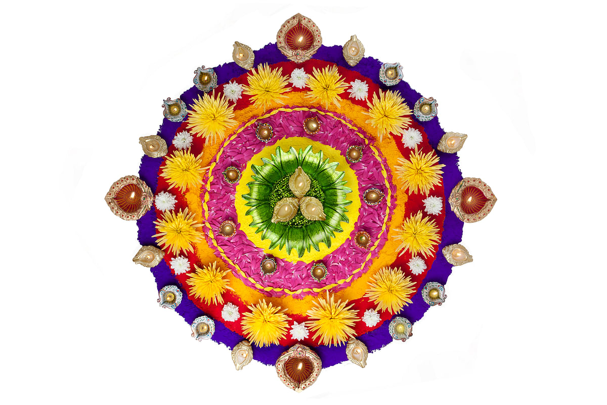 Diwali 2023 Rangoli: Take a look at a few rangoli pictures here before you decide your design for Deepawali.