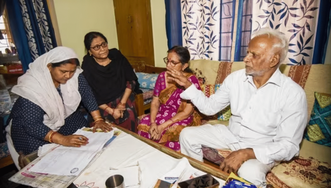 <div class="paragraphs"><p>Patna: Enumerator staff receive information from residents during the second phase of caste census, in Patna.</p></div>
