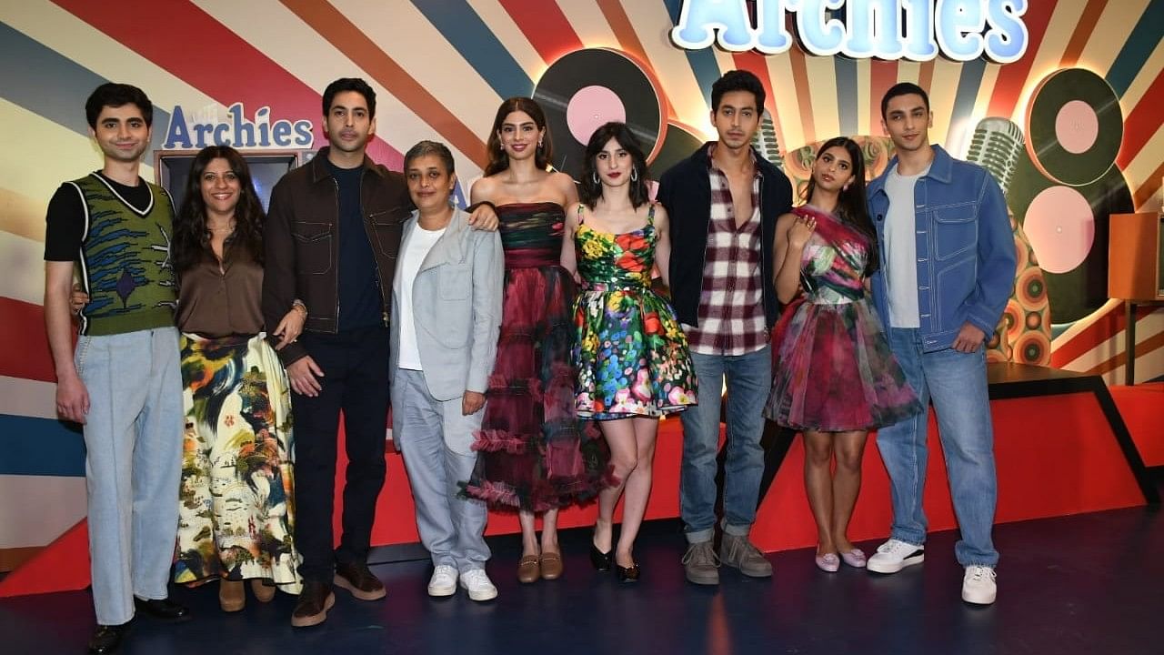 <div class="paragraphs"><p>Suhana Khan &amp; Khushi Kapoor Look Lovely at 'The Archies' Promotional Event</p></div>