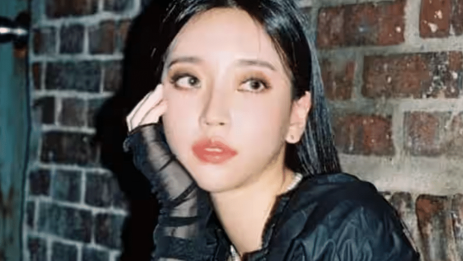 <div class="paragraphs"><p>K-pop Singer Nahee Dies at 24</p></div>