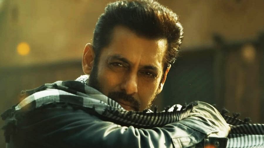 <div class="paragraphs"><p>Salman Khan in a still from <em>Tiger 3</em>.</p></div>
