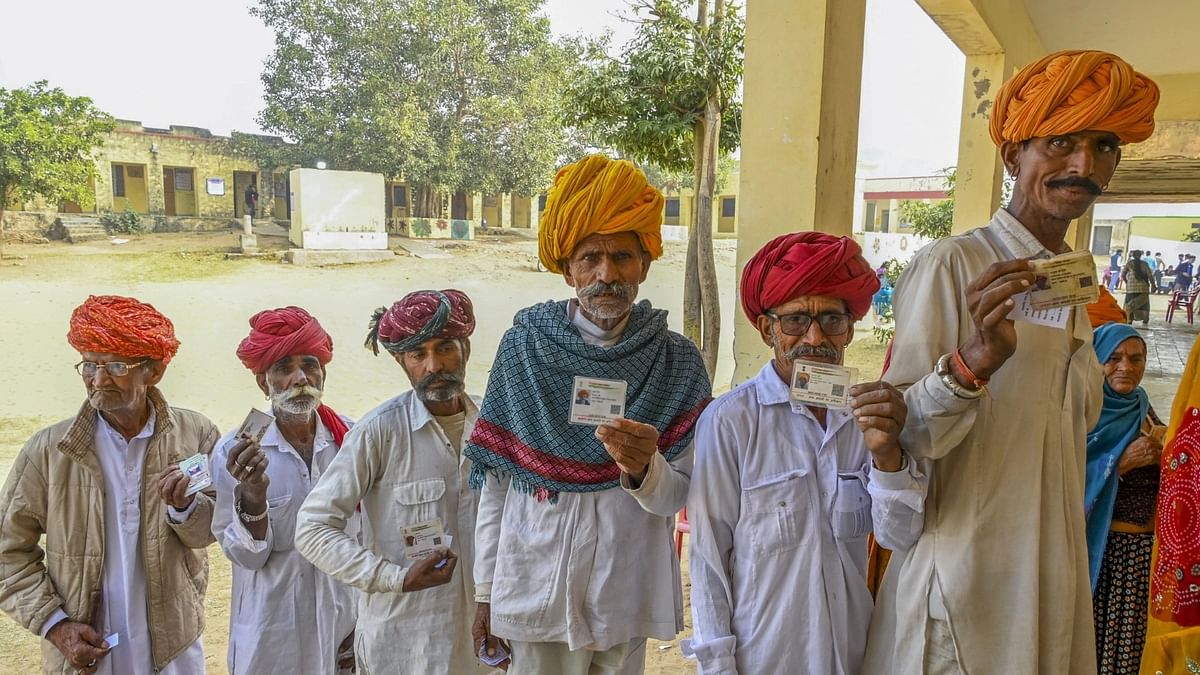 Photos: Congress-BJP Battle it Out with Barbs and Jibes As Rajasthan Votes