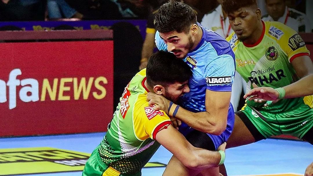 <div class="paragraphs"><p>Bengal Warriors defeated&nbsp;Patna Pirates in PKL10 match.</p></div>