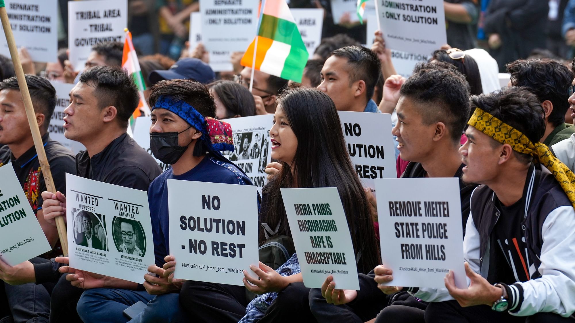 <div class="paragraphs"><p>Unau Tribal Forum members stage a protest demanding a separate administration for Kuki-Zomi-Hmar-Mizo in Manipur at Jantar Mantar in New Delhi on Wednesday, 29 November.</p></div>