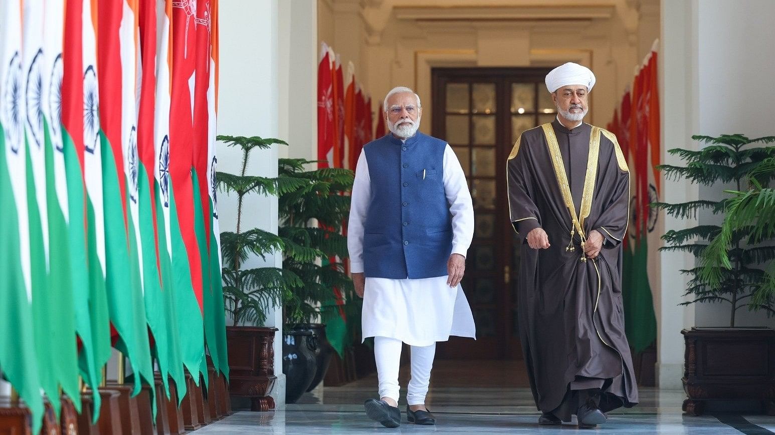 <div class="paragraphs"><p>Sultan Haitham bin Tarik of Oman had both one-on-one and delegation-level talks with Prime Minister Modi after being accorded a ceremonial welcome at the presidential palace.</p></div>