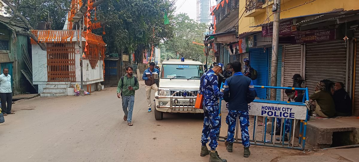 Clashes broke out in Howrah following a religious procession on 24 January, 2 days after the Ram Mandir event. 

