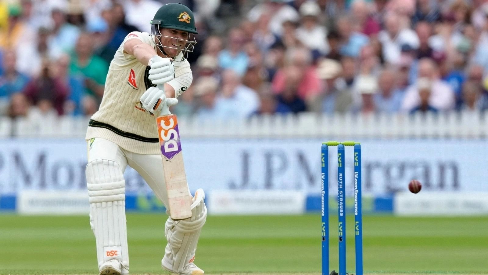 <div class="paragraphs"><p>David Warner is currently playing his last Test match at the Sydney Cricket Ground.</p></div>