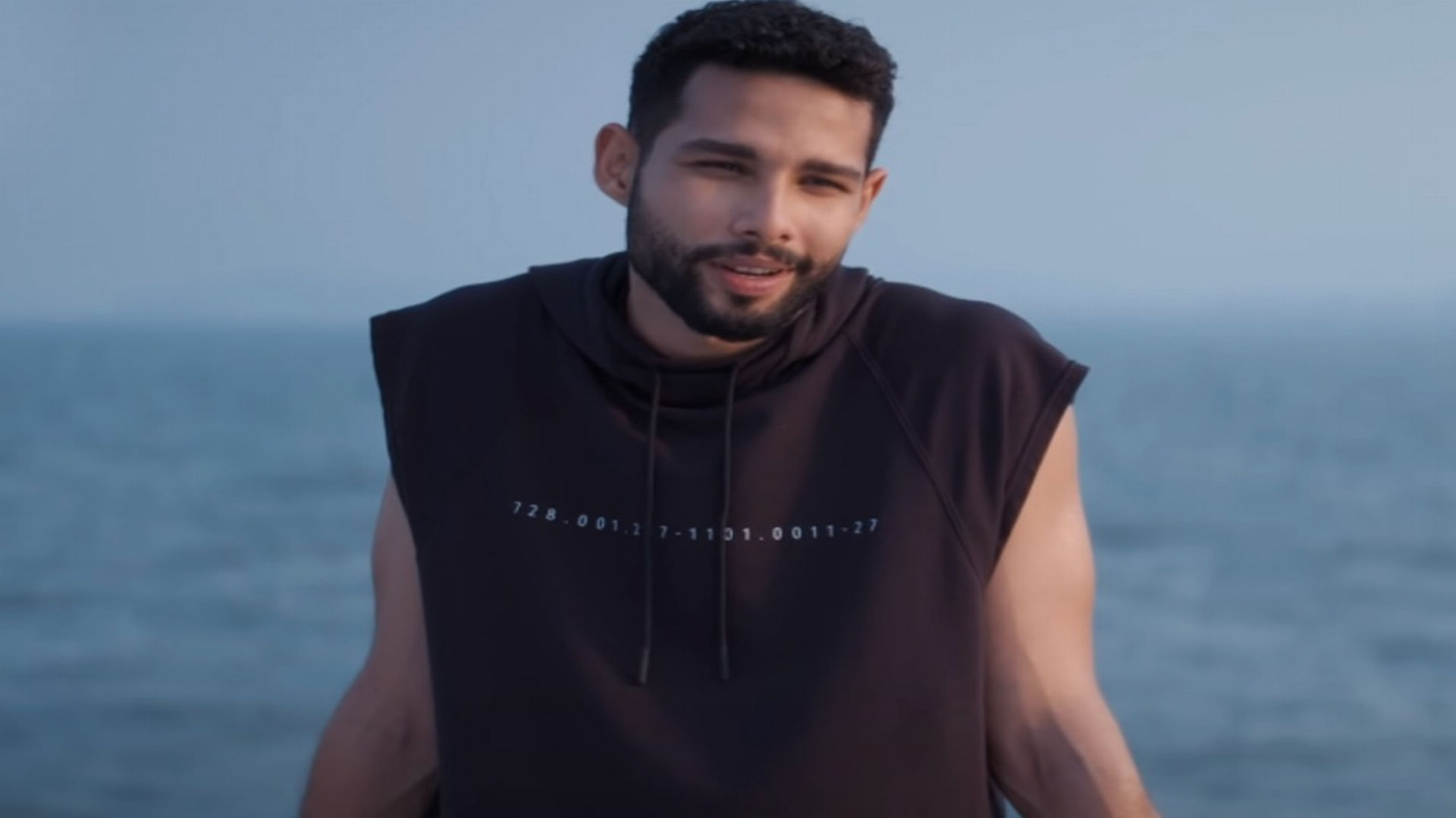 <div class="paragraphs"><p>Siddhant Chaturvedi's Bollywood Odyssey: A Star Amidst Legends</p></div>