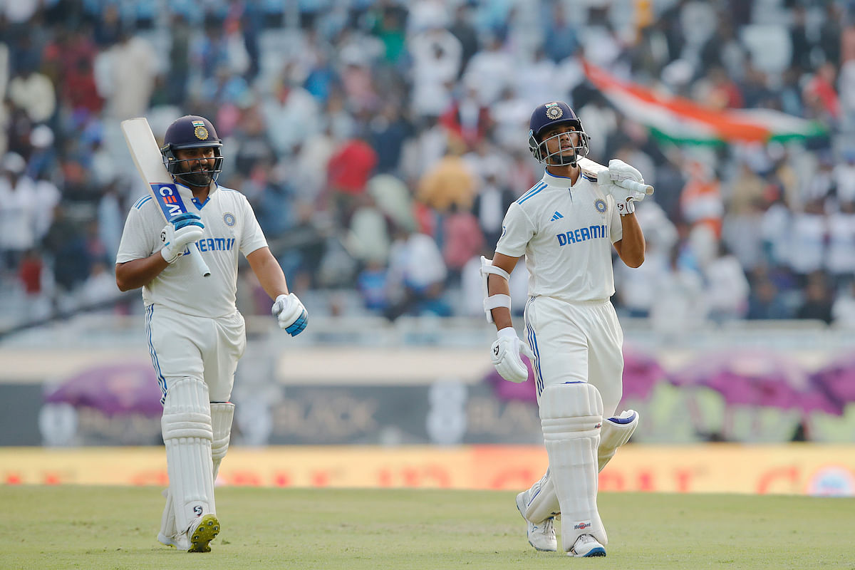#IndvsEng | India beat England by 5 wickets in 4th Test to take an unassailable 3-1 lead in the 5-match Test series.