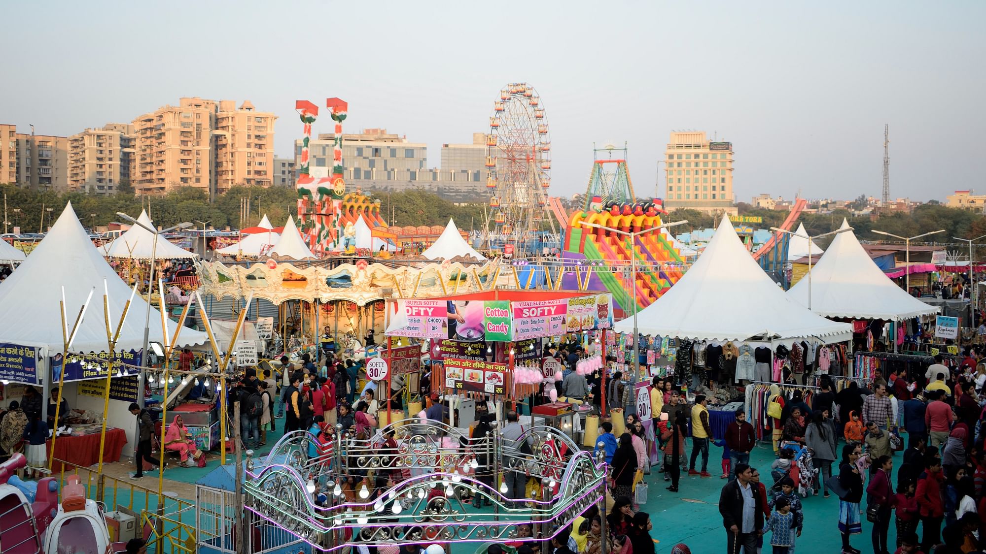 <div class="paragraphs"><p>The Surajkund International Crafts Mela is a yearly crafts fair organised by the Surajkund Mela Authority and the Haryana Tourism Department. </p></div>