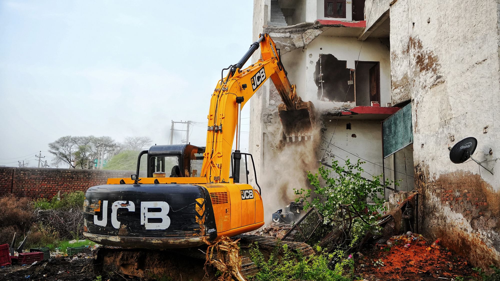 <div class="paragraphs"><p>(File Image) A bulldozer demolishes a Muslim-owned hotel/restaurant in Haryana’s Nuh on 6 August 2023. The police alleged it was used to pelt stones during communal clashes in the district on 31 July.</p></div>