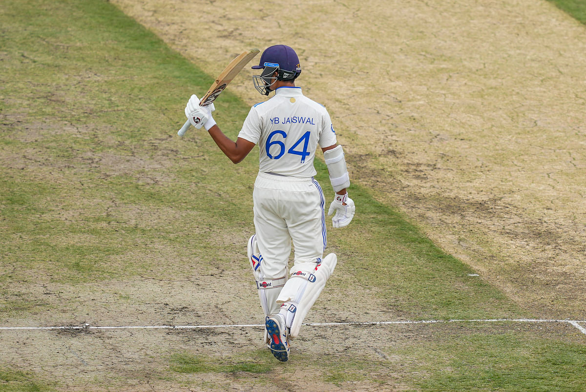 England in control on Day 2 of the 4th Test vs India with the hosts at 219/7 at Stumps, still trailing by 134 runs. 