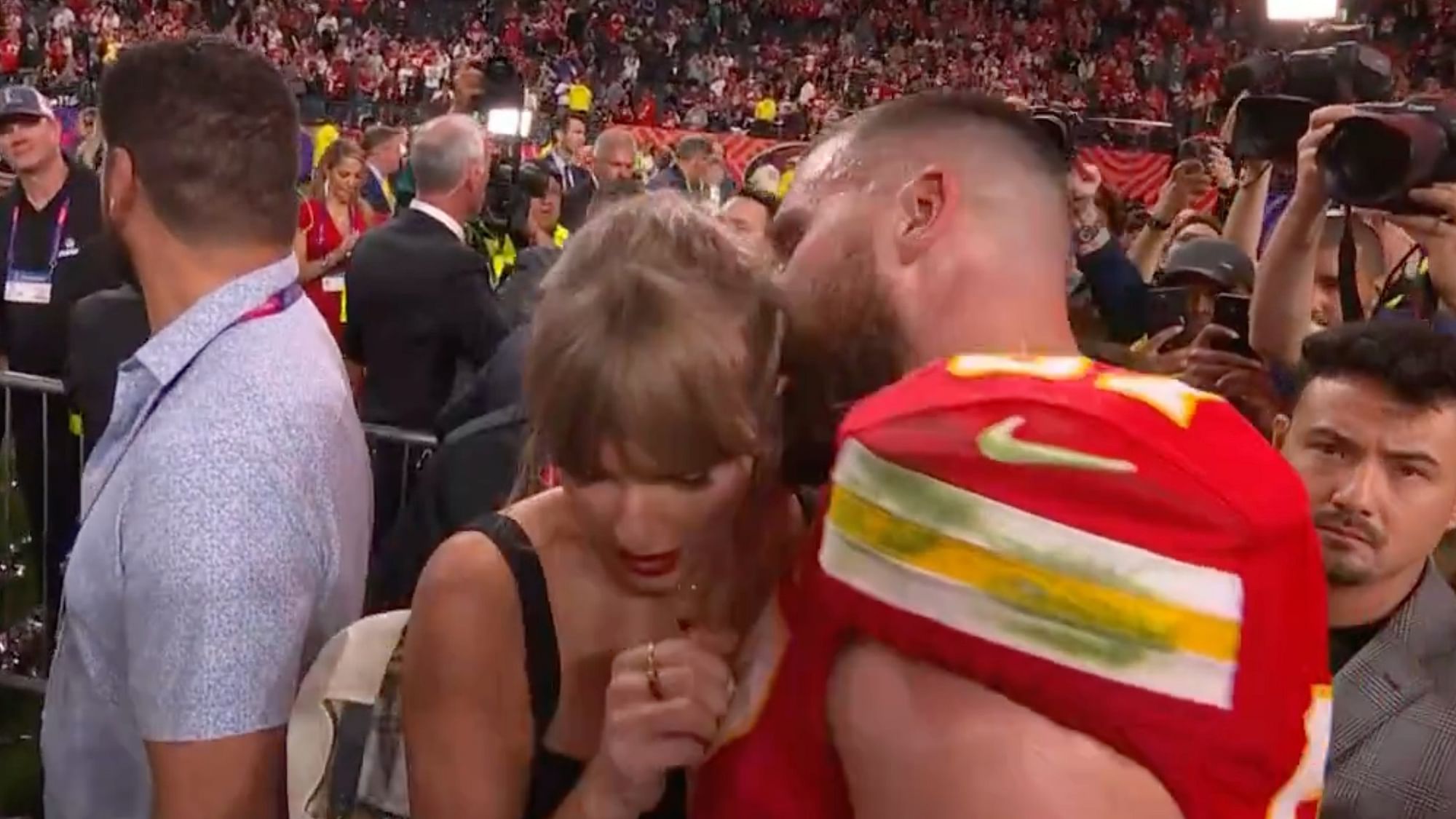 <div class="paragraphs"><p>Taylor Swift and Travis Kelce at the&nbsp;Super Bowl 2024.</p></div>