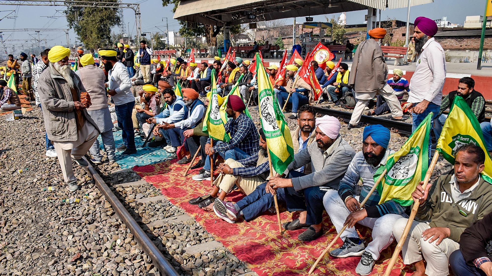 <div class="paragraphs"><p>Members of various farmer organisations blocked railway tracks at Rajpura on Thursday, 15 February, as they staged a protest in support of farmers agitating at the Punjab-Haryana Shambhu border.</p></div>