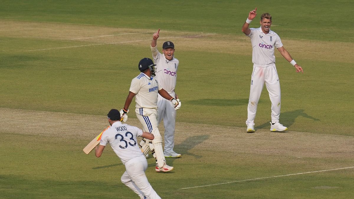 <div class="paragraphs"><p>England players celebrates the runout of Sarfaraz Khan of India during the first day of the 3rd Test match between India and England held at the Niranjan Shah Stadium Rajkot on the 15th February 2024</p></div>