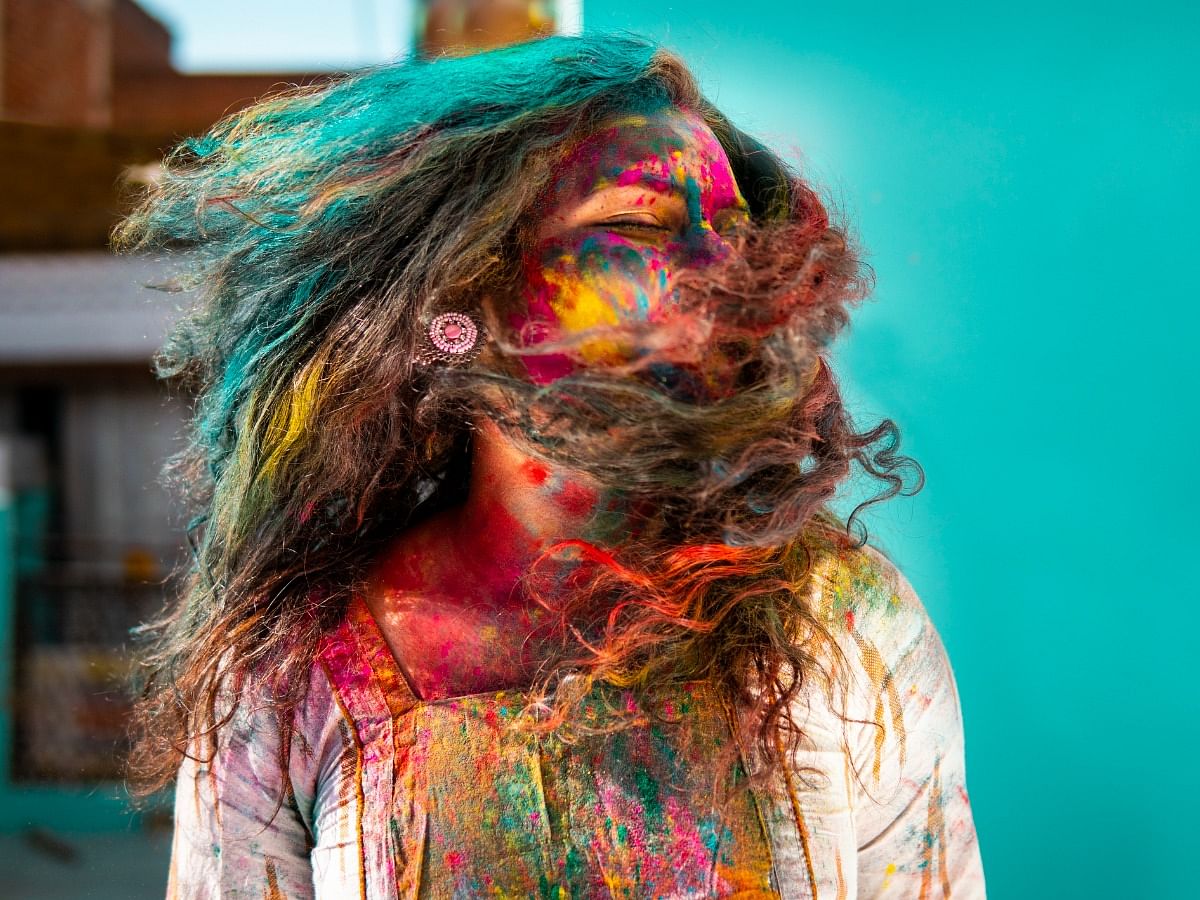 <div class="paragraphs"><p>7 Amazing Tips To Protect Your Skin From the Side effects of Holi Colors.</p></div>