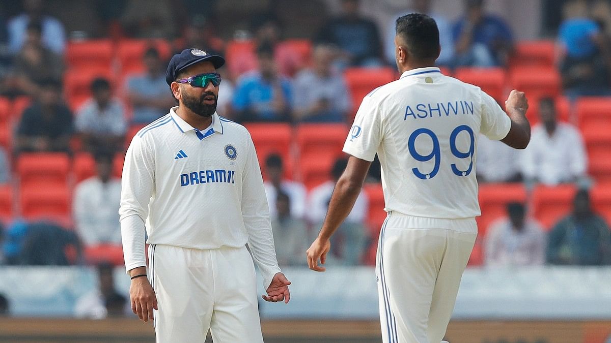 <div class="paragraphs"><p>Ravichandran Ashwin revealed that Rohit Sharma arranged a charter flight for him to fly back home during a family emergency.</p></div>