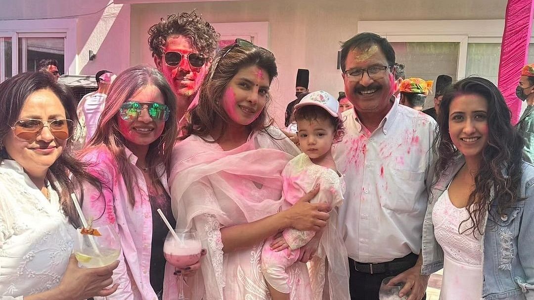 <div class="paragraphs"><p>Priyanka Chopra andNick Jonas celebrate Holi with Daughter Malti Marie in India.</p></div>