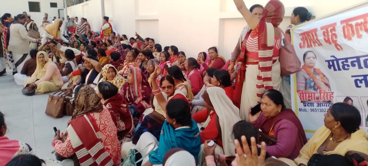 Why are ASHA women not celebrating their inclusion in one of the government's flagship schemes?